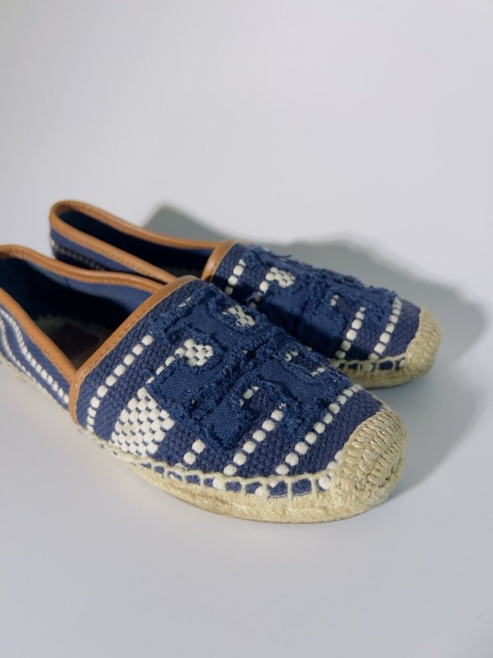 Tory Burch Ines Espadrille Flats Blue Canvas Logo Size 6 No Box - Picture 7 of 12